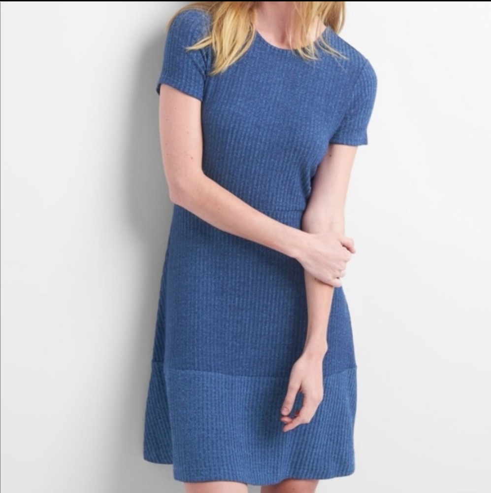 NWT GAP ribbed soft spun shirt dress in blue